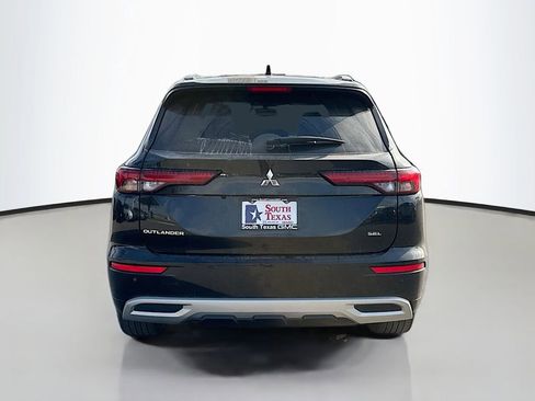 Used 2022 Mitsubishi Outlander SEL image 6
