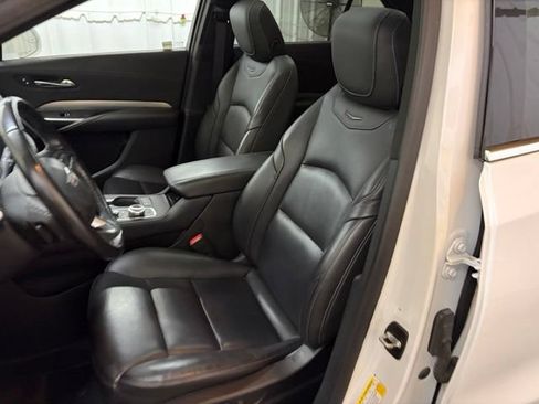 Used 2020 Cadillac XT4 Premium Luxury w/ Cold Weather Package FWD image 33
