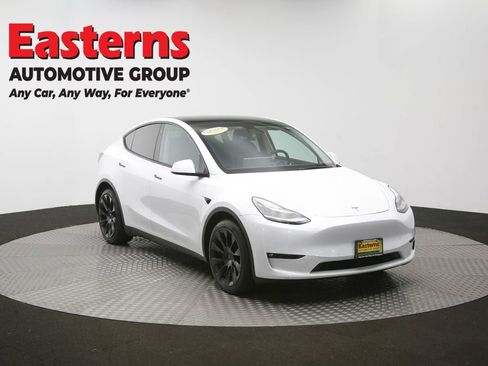 Used 2021 Tesla Model Y Long Range AWD/4WD image 44