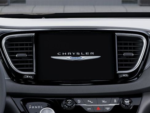 New 2026 Chrysler Voyager LX image 18