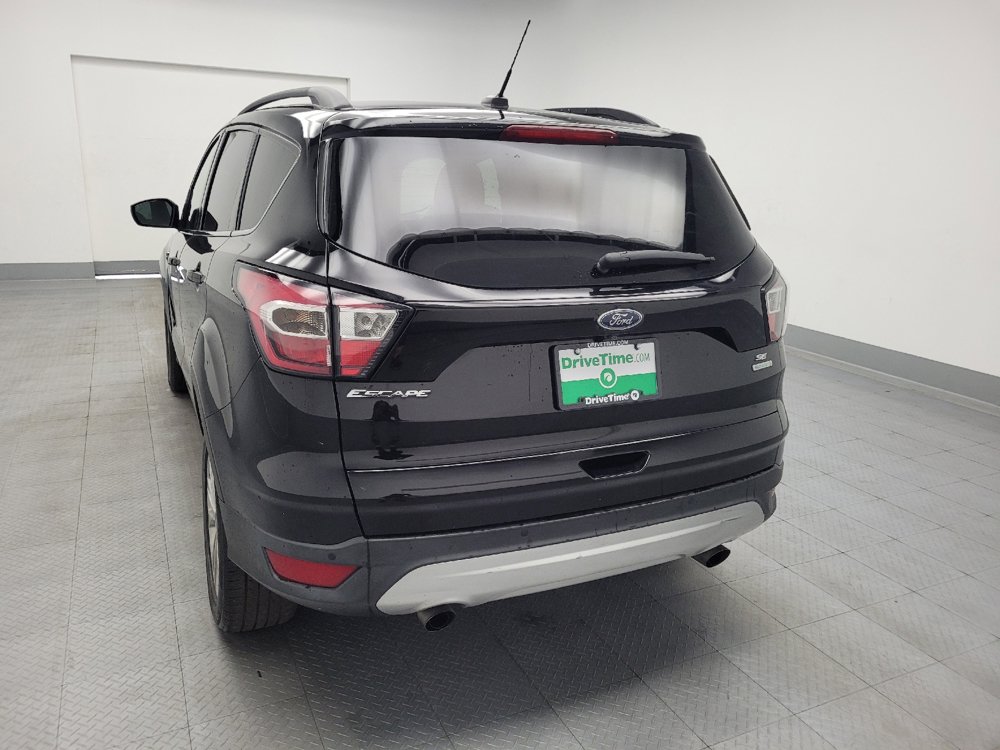 Used 2017 Ford Escape SE w/ Equipment Group 201A FWD image 6