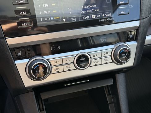 Used 2017 Subaru Outback 2.5i Limited image 22