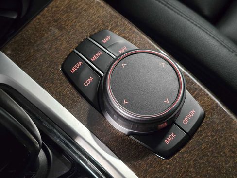 Used 2019 BMW X3 xDrive30i w/ Driving Assistance Package image 18