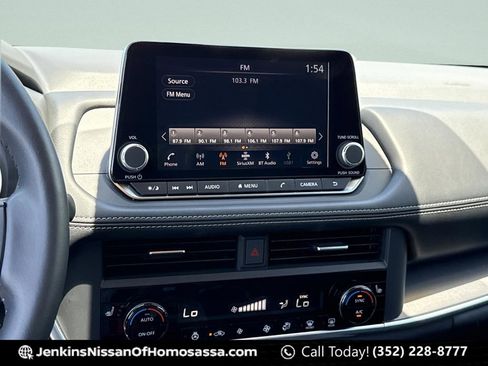 Certified 2024 Nissan Rogue SV w/ SV Premium Package FWD image 31