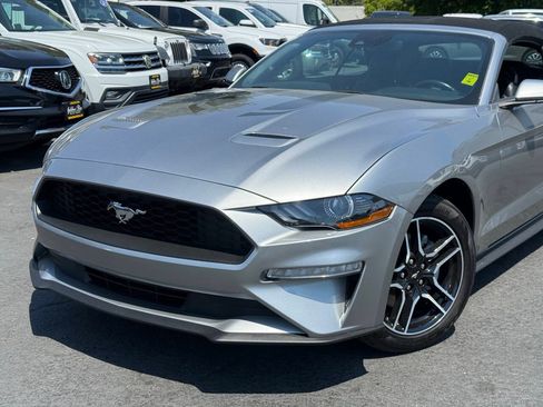 Used 2022 Ford Mustang Premium RWD image 6