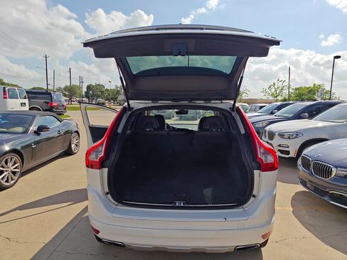 Used 2016 Volvo XC60 T5 Premier FWD image 14