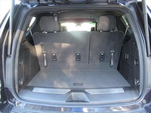 Used 2025 Chevrolet Tahoe Z71 AWD/4WD image 35