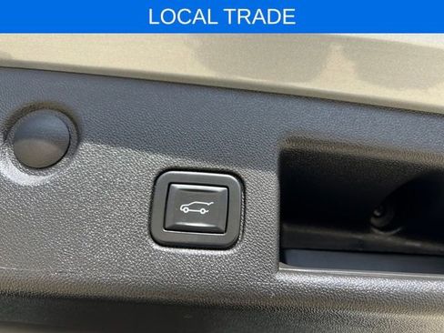 Used 2024 Chevrolet Equinox RS image 19