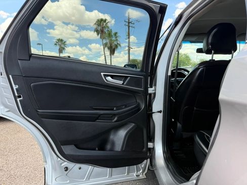 Used 2017 Ford Edge SEL w/ Equipment Group 201A FWD image 34