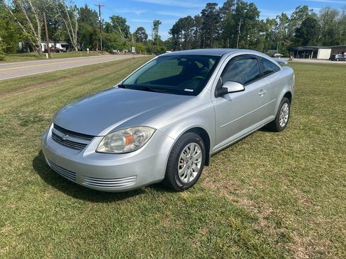 Used 2010 Chevrolet Cobalt LT image 2