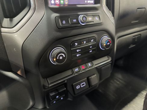 Used 2021 Chevrolet Silverado 2500 Custom w/ Custom Value Package AWD/4WD image 12