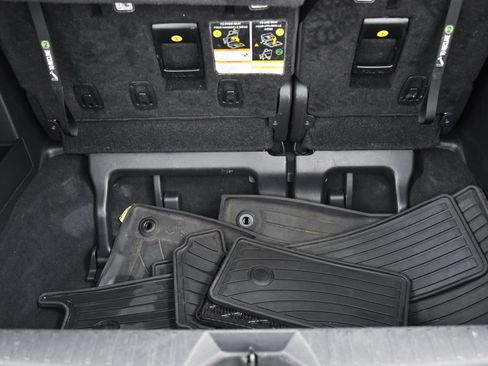 Used 2021 Toyota Sienna XSE w/ XSE Plus Package image 16