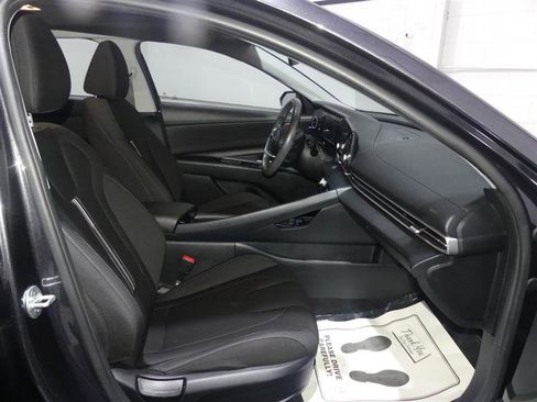 Used 2021 Hyundai Elantra SEL w/ Convenience + Premium Package FWD image 22