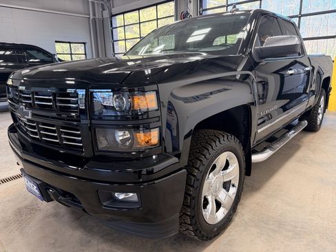 Used 2015 Chevrolet Silverado 1500 LT w/ Custom Sport Edition image 4