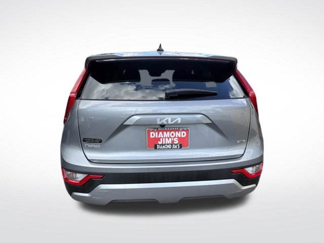 Used 2023 Kia Niro LX FWD image 4