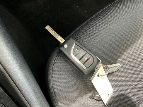 Used 2024 Toyota Corolla LE image 14