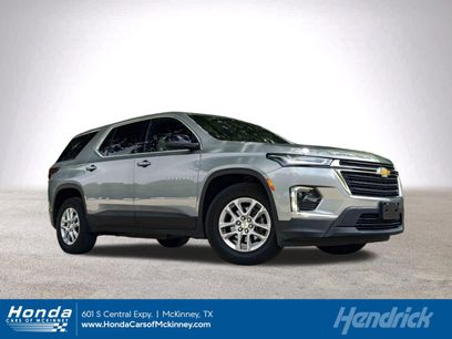 Used 2023 Chevrolet Traverse LS