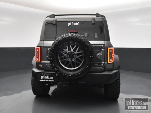 Used 2023 Ford Bronco Outer Banks AWD/4WD image 6