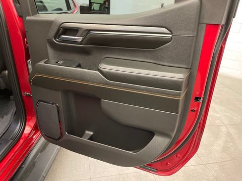 Used 2024 GMC Sierra 1500 AT4 w/ Technology Package AWD/4WD image 28