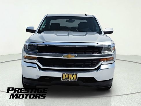 Used 2018 Chevrolet Silverado 1500 LT w/ Trailering Package AWD/4WD image 3