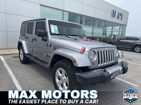 Used 2016 Jeep Wrangler Unlimited Sahara w/ Connectivity Group AWD/4WD image 4