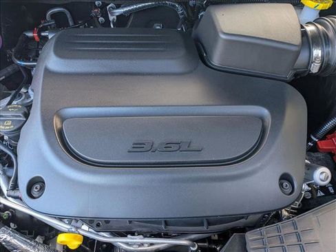 New 2026 Chrysler Pacifica Limited image 16