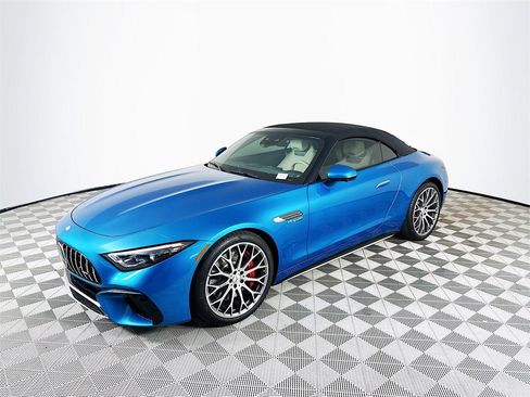 Certified 2024 Mercedes-Benz SL 55 AMG 4MATIC w/ Driver Assistance Package image 33