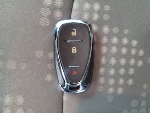 Used 2020 Chevrolet Sonic LT image 32