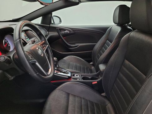 Used 2018 Buick Cascada Premium image 17