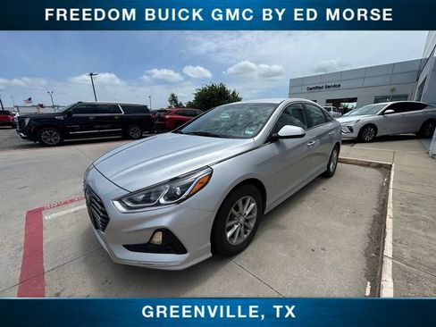 Used 2018 Hyundai Sonata SE FWD image 1