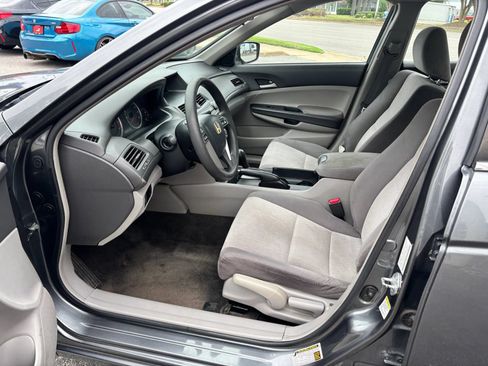 Used 2009 Honda Accord LX image 11