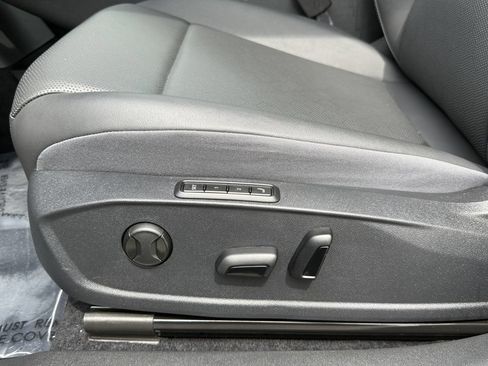 Used 2023 Volkswagen ID.4 Pro S AWD/4WD image 10
