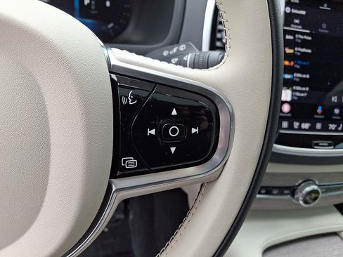 Certified 2023 Volvo XC90 B6 Plus w/ Protection Package Premier AWD/4WD image 23