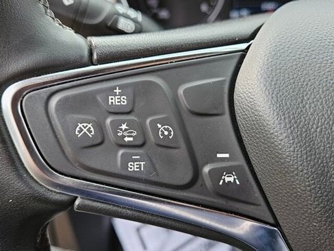 Used 2024 Chevrolet Equinox LT image 23