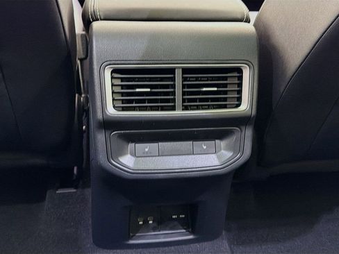 New 2026 Volkswagen Atlas Cross Sport SEL R-Line AWD/4WD image 27