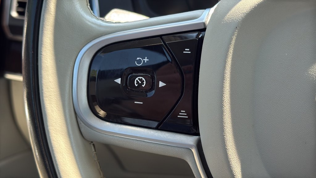 Used 2019 Volvo XC90 T6 Momentum w/ Advanced Package AWD/4WD image 21