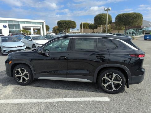 New 2026 Volkswagen Tiguan SE image 10