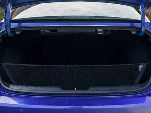 Used 2023 Hyundai Elantra Limited image 24