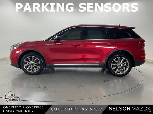 Used 2022 Lincoln Corsair FWD w/ Premium Package image 9