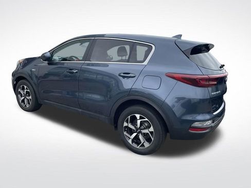 Used 2022 Kia Sportage LX image 3