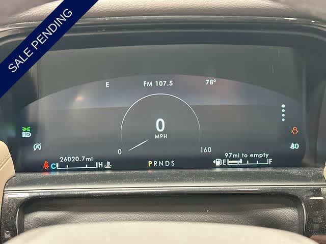 Used 2023 Lincoln Nautilus Reserve AWD/4WD image 7