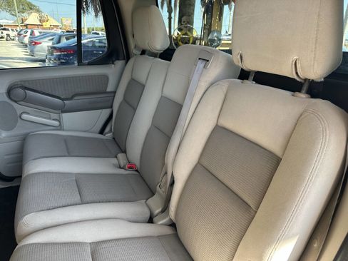 Used 2007 Ford Explorer Sport Trac XLT image 11