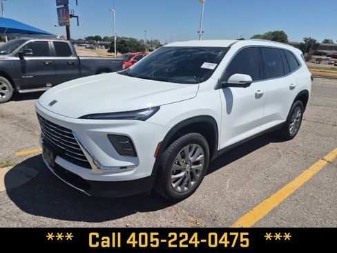 Used 2026 Buick Enclave Preferred FWD image 3