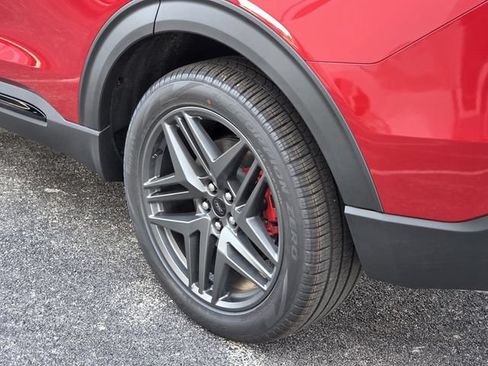 New 2026 Ford Explorer ST-Line w/ ST-Line Street Pack RWD image 7