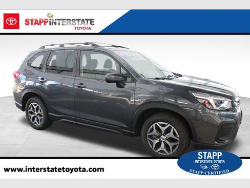 Used 2021 Subaru Forester Premium AWD/4WD image 1