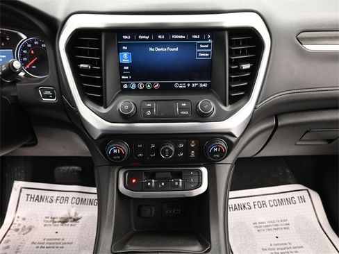 Used 2023 GMC Acadia SLT image 18