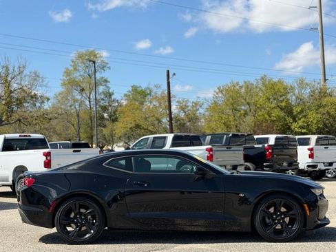 Used 2023 Chevrolet Camaro LT image 4
