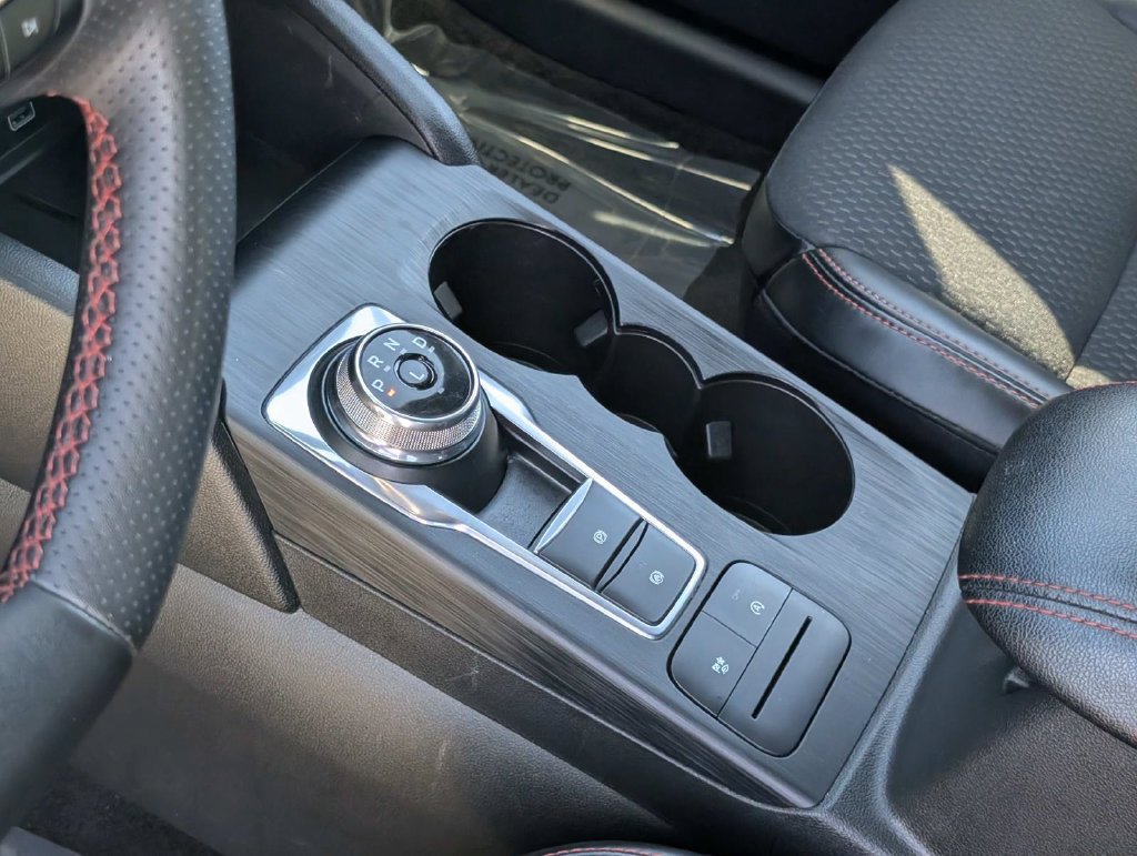 Used 2025 Ford Escape ST-Line Select AWD/4WD image 19
