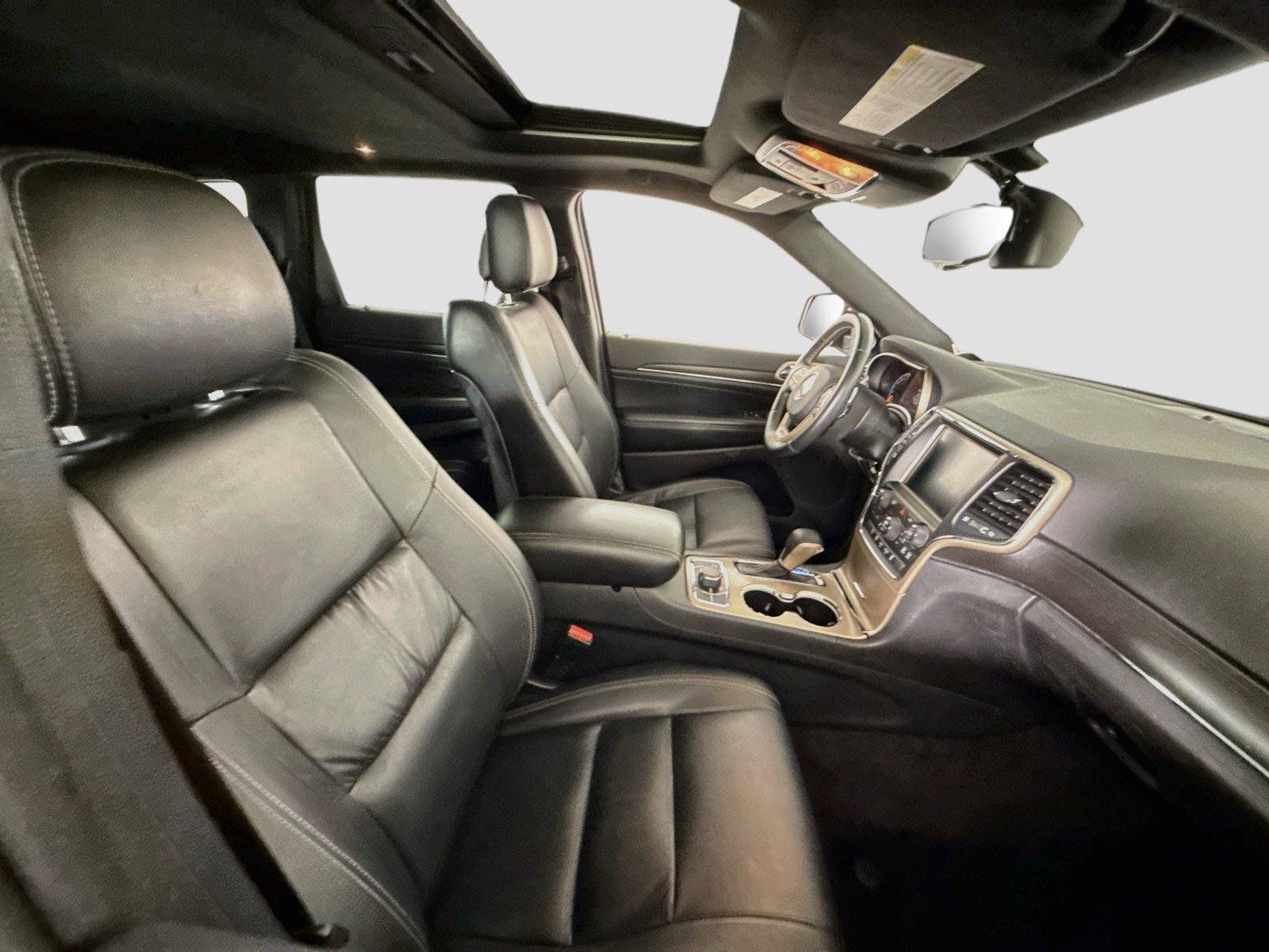 Used 2016 Jeep Grand Cherokee Limited AWD/4WD image 22