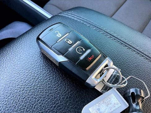 Used 2022 RAM 1500 Big Horn image 11